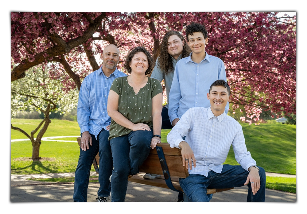 spring family photoshoot at rolland moore park fort collins colorado